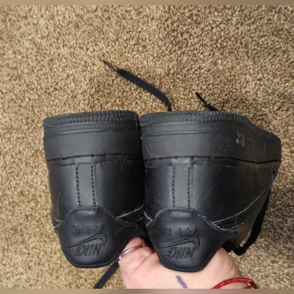 Nike Air Force 1 LE Big Kids' Sneaker - Picture 6 of 8
